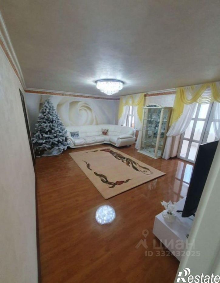 3-комн квартира пр-кт Победы, 63,  д. 63