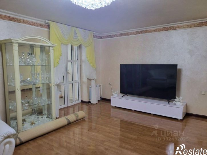 3-комн квартира пр-кт Победы, 63,  д. 63