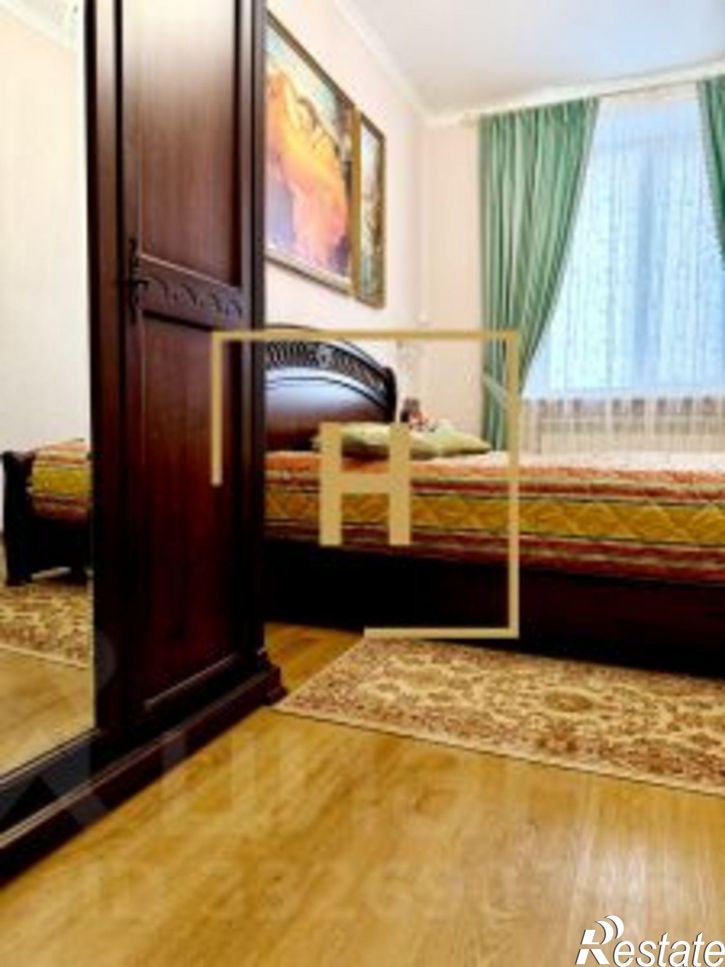 4-комн квартира ул 13 Ноября, 81,  д. 81
