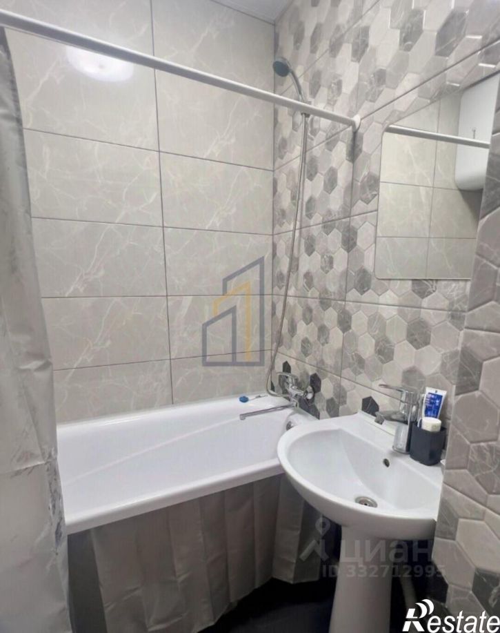 3-комн квартира пр-кт Победы, 56,  д. 56