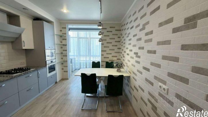 2-комн квартира пр-кт Победы, 50,  д. 50