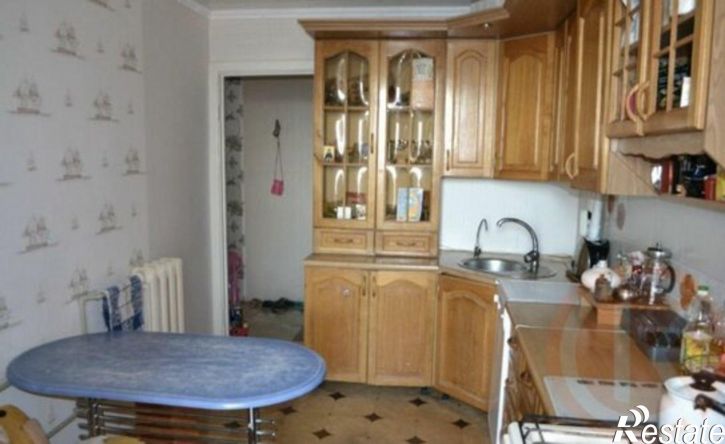 4-комн квартира пр-кт Победы, 10б,  д. 10б