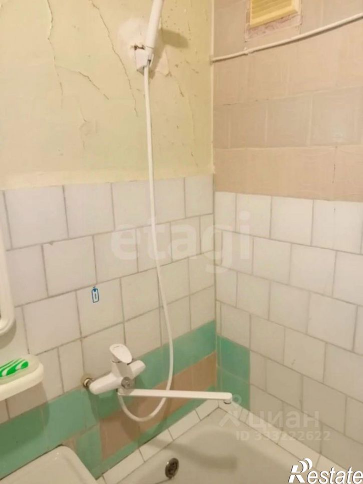 2-комн квартира ул Героев-Десантников, 1,  д. 1