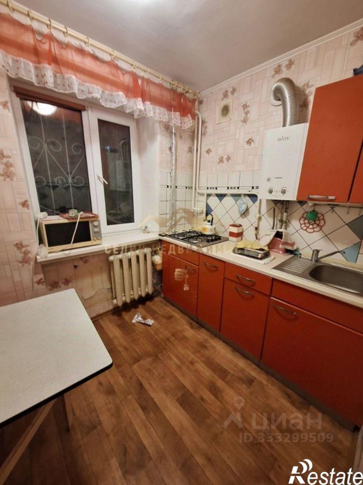 3-комн квартира пр-кт Победы, 16,  д. 16