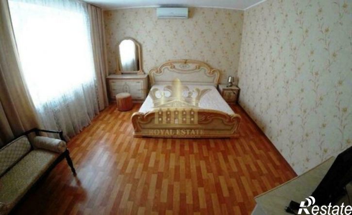 2-комн квартира ул им.Павла Поповича, 14,  д. 14