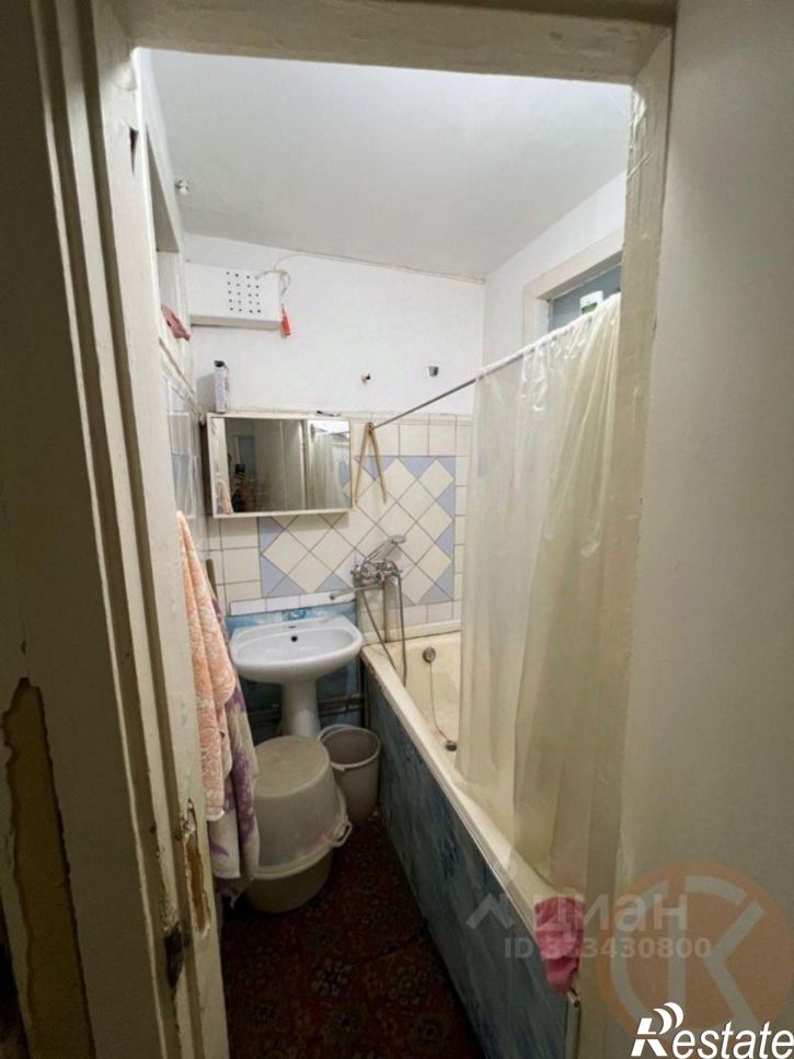3-комн квартира ул им.60-летия Октября, 15,  д. 15