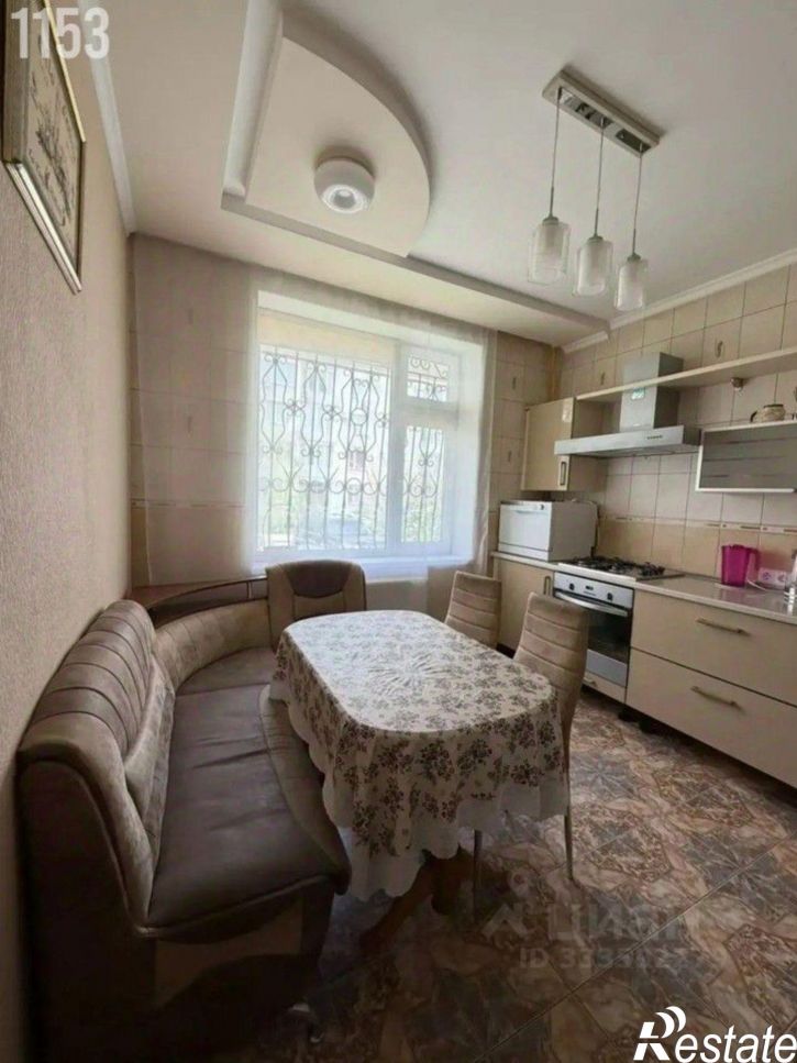 2-комн квартира ул Демышева, 123,  д. 123