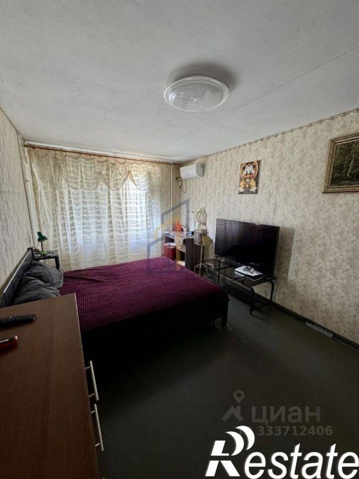 3-комн квартира улица 60 лет ВЛКСМ, 8,  д. 8