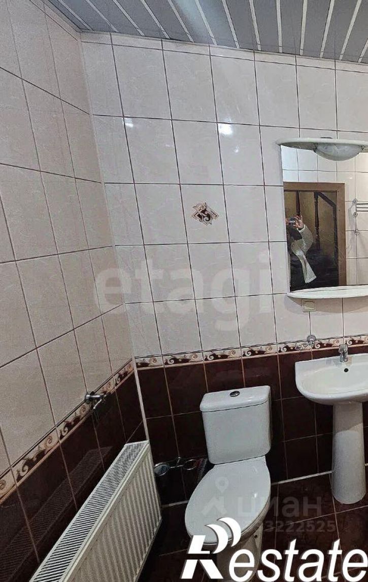 2-комн квартира улица 60-летия Октября, 16,  д. 16