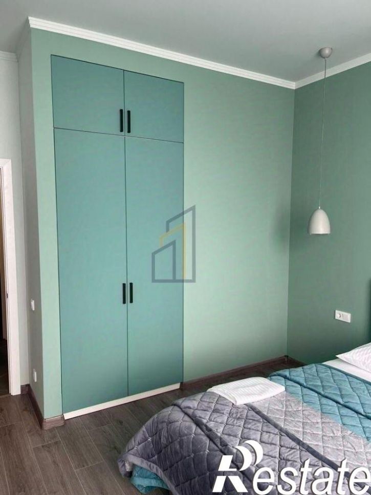 2-комн квартира улица Полупанова, 27И,  д. 27И
