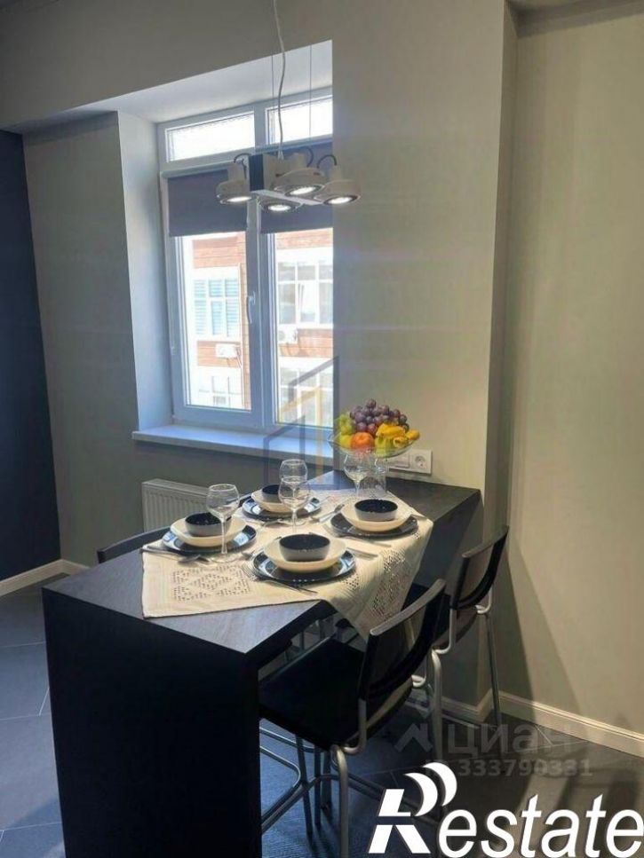2-комн квартира улица Полупанова, 27И,  д. 27И