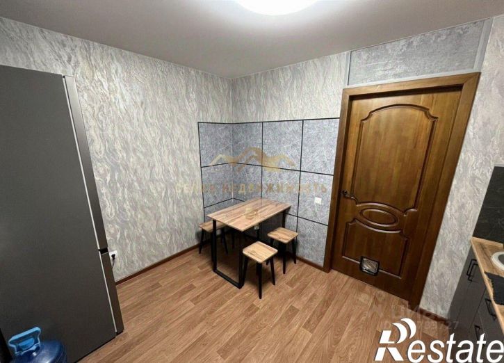 3-комн квартира улица 60-летия Октября, 28,  д. 28