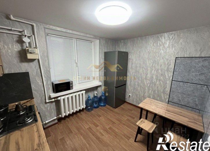 3-комн квартира улица 60-летия Октября, 28,  д. 28
