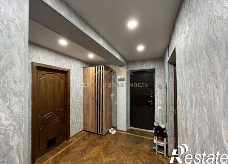 3-комн квартира улица 60-летия Октября, 28,  д. 28