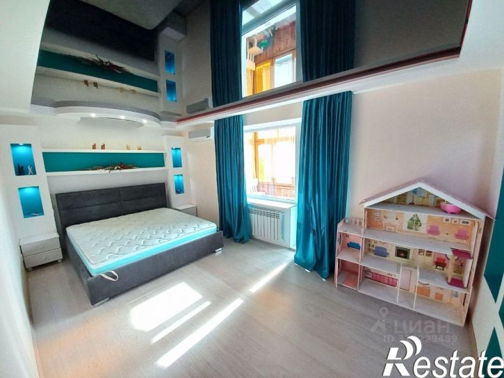 4-комн квартира улица Некрасова, 104,  д. 104