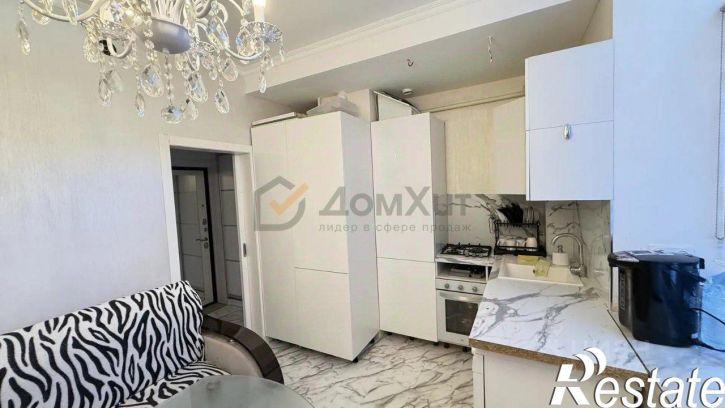 3-комн квартира улица Толстого, 38,  д. 38