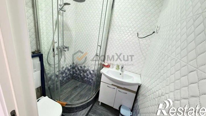 3-комн квартира улица Толстого, 38,  д. 38