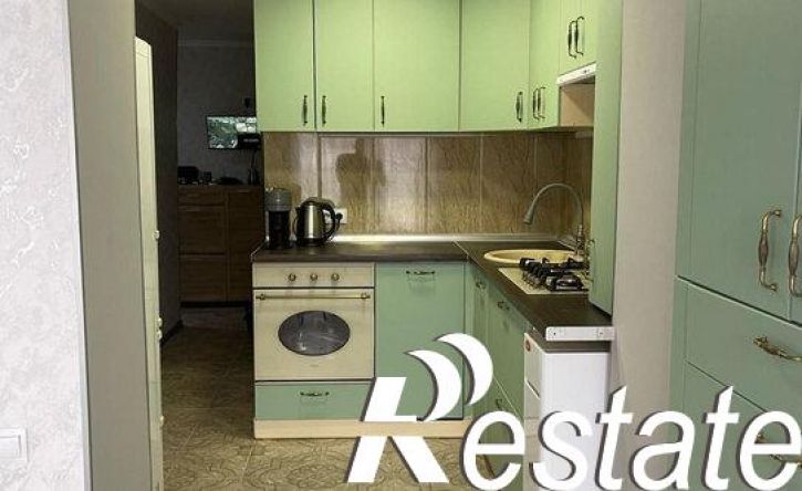 3-комн квартира проспект Победы, 33,  д. 33