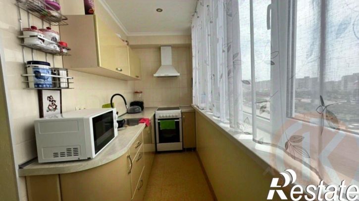 3-комн квартира проспект Победы, 38,  д. 38