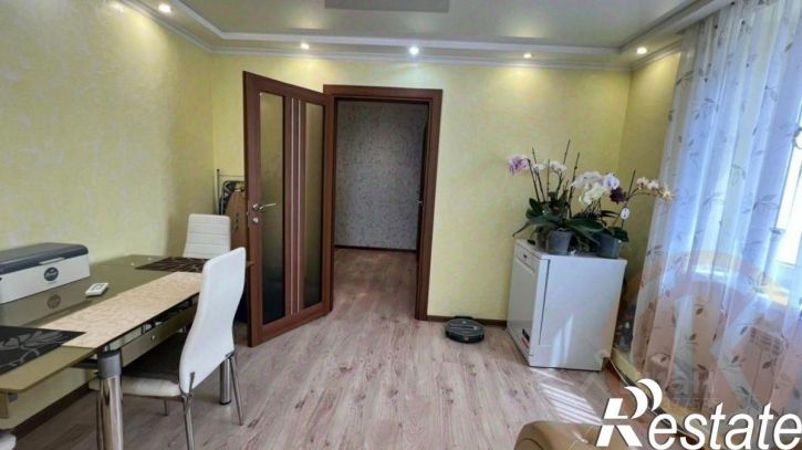 3-комн квартира проспект Победы, 38,  д. 38