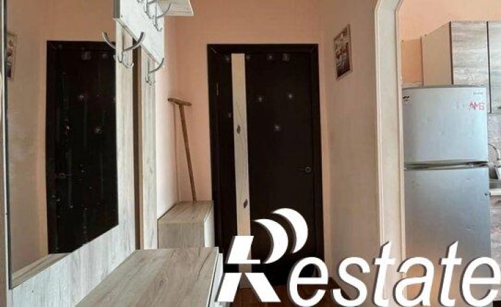 2-комн квартира улица Революции, 73,  д. 73