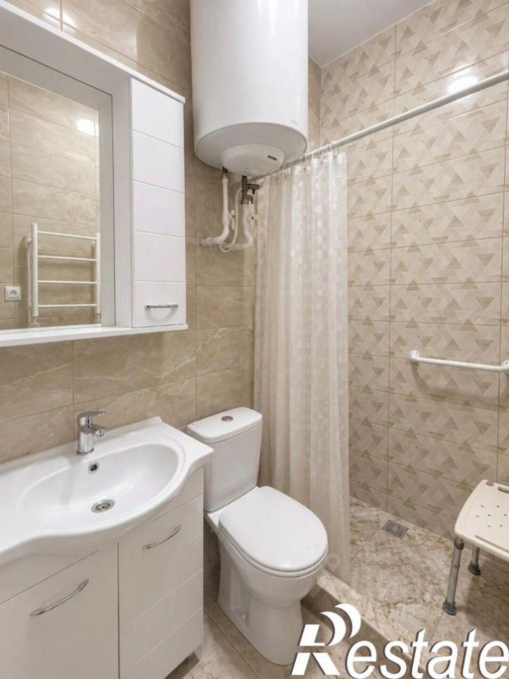 2-комн квартира улица Дмитрия Ульянова, 64,  д. 64
