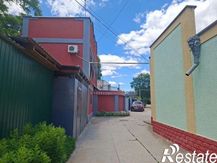 3-комн квартира улица Кирова, 32