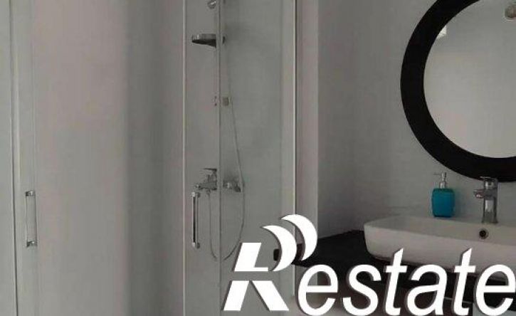 3-комн квартира улица Полупанова, 27,  д. 27