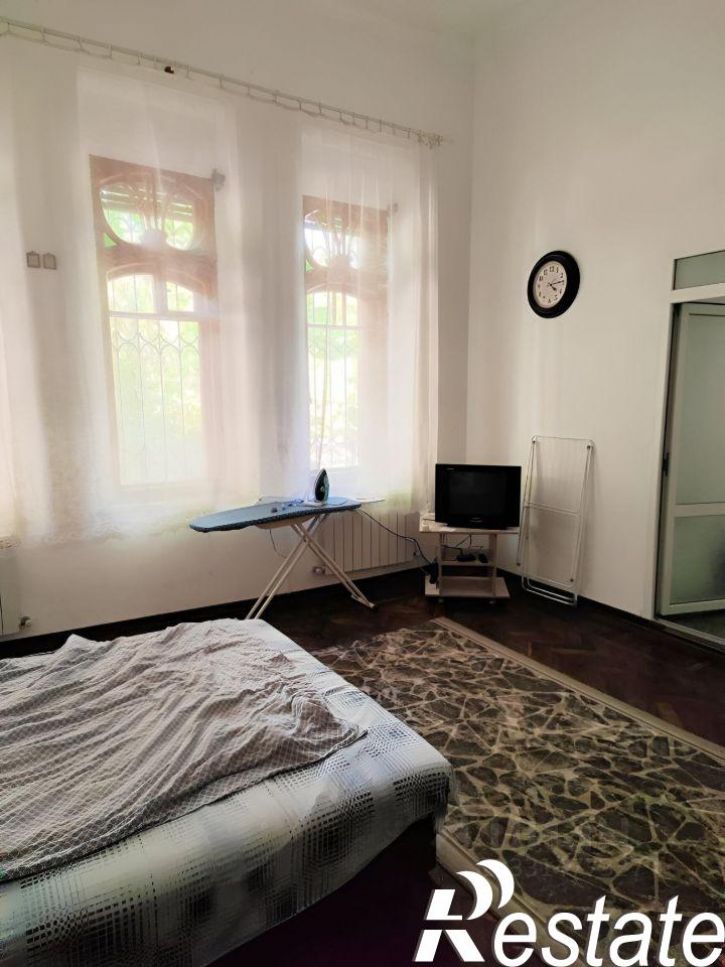 2-комн квартира улица Кирова, 11,  д. 11