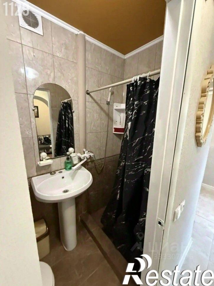 5-комн квартира улица Революции, 23,  д. 23