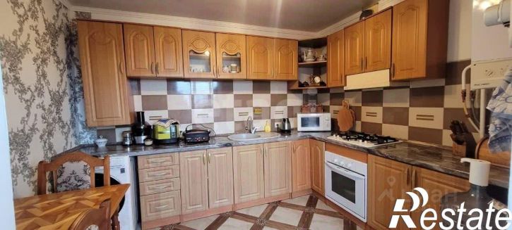 3-комн квартира улица Серова, 80,  д. 80