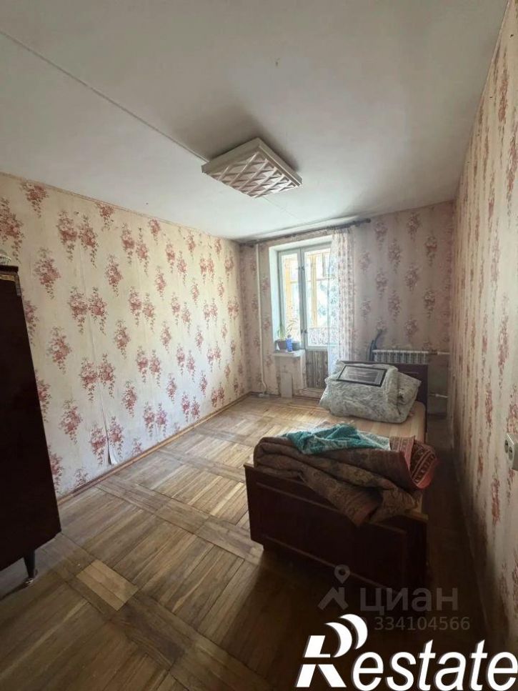 4-комн квартира улица 60 лет ВЛКСМ, 4,  д. 4