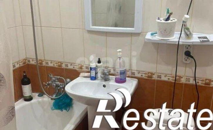 2-комн квартира проспект Победы, 15,  д. 15