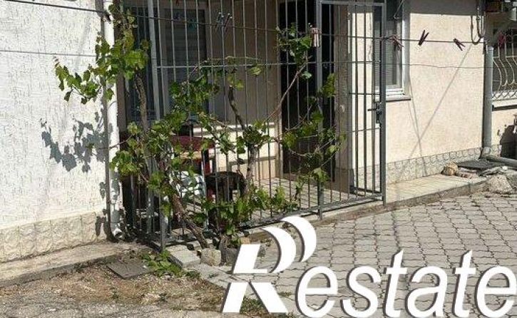 6-комн квартира улица Революции, 23,  д. 23