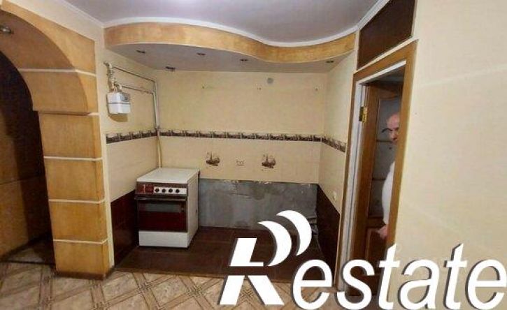 2-комн квартира проспект Победы, 30,  д. 30
