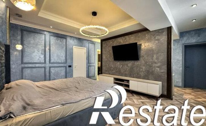 5-комн квартира улица Толстого, 38А,  д. 38А