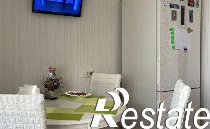 3-комн квартира проспект Победы, 30,  д. 30