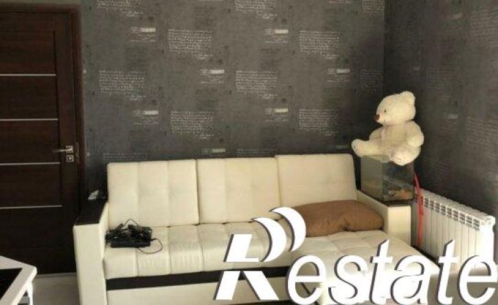 3-комн квартира Театральный переулок, 30,  д. 30